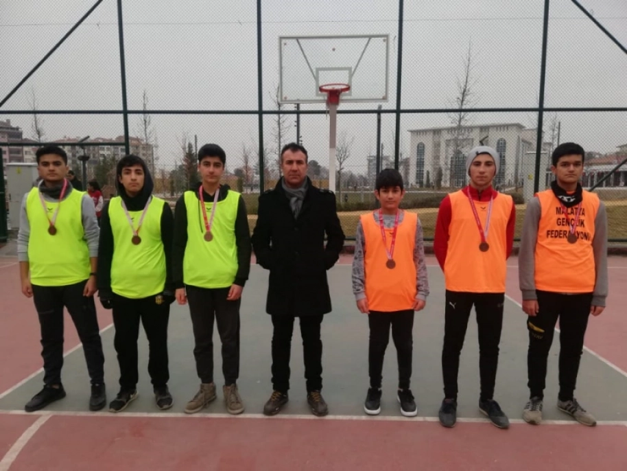 Kaymakam Mehmet Faruk KAZDAL Adına ‘’ 3X3 Basketbol Turnuvası’’ Düzenlendi