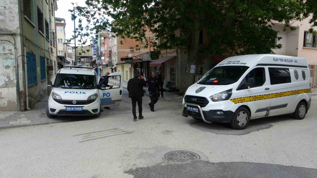 Malatya'da silahlı saldırıya uğrayan kişi yaralandı