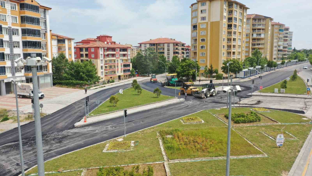 Malatya'da yol ve asfalt çalışmaları devam ediyor