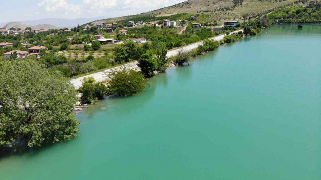 Yağışlar Malatya'da çiftçilerin yüzünü güldürüyor