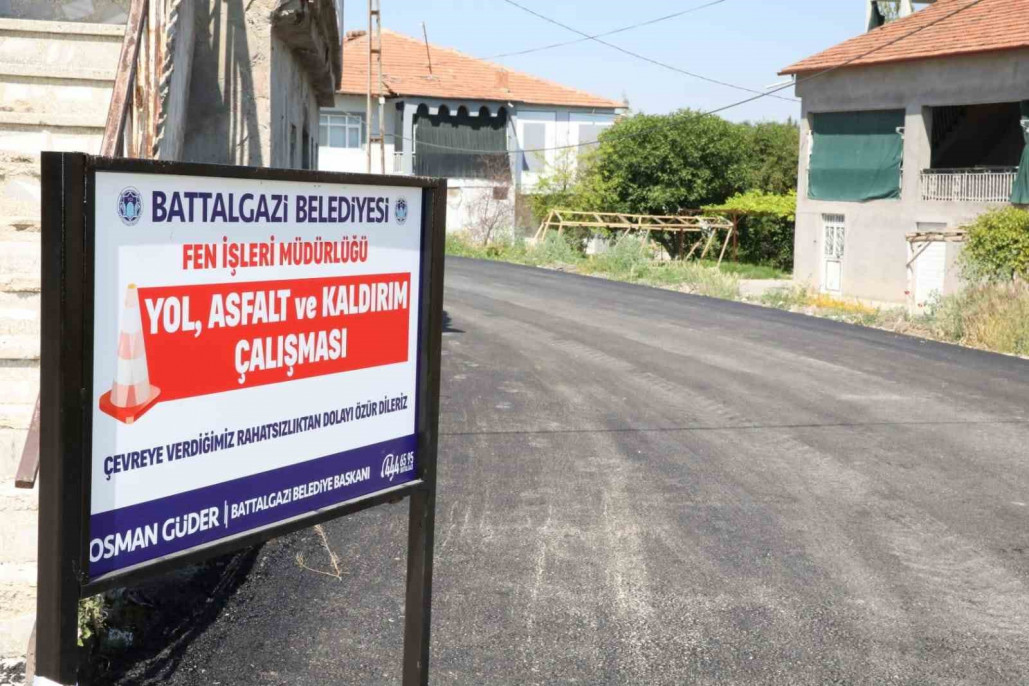 Başkan Güder: 'İlçe genelinde asfalt serimlerini bu yıl bitirmeyi hedefliyoruz'