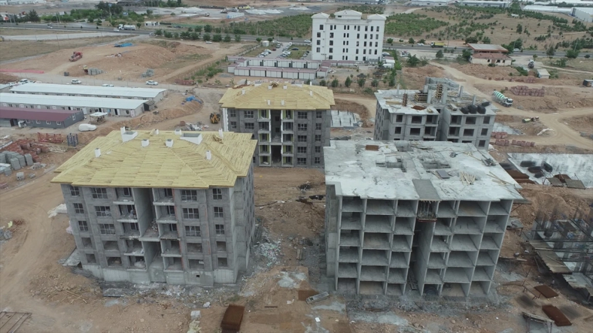 Malatya'da depremzedeler için 757 blokta konutlar yükseliyor