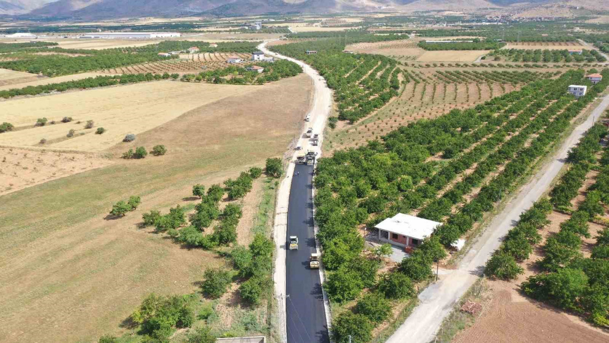 Malatya'da asfalt çalışmaları sürüyor