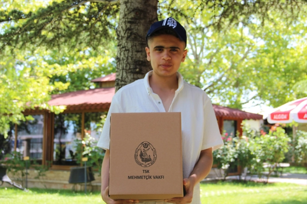 Mehmetçik Vakfı, Malatya'da şehit ve gazi ailelerine kurban eti dağıttı