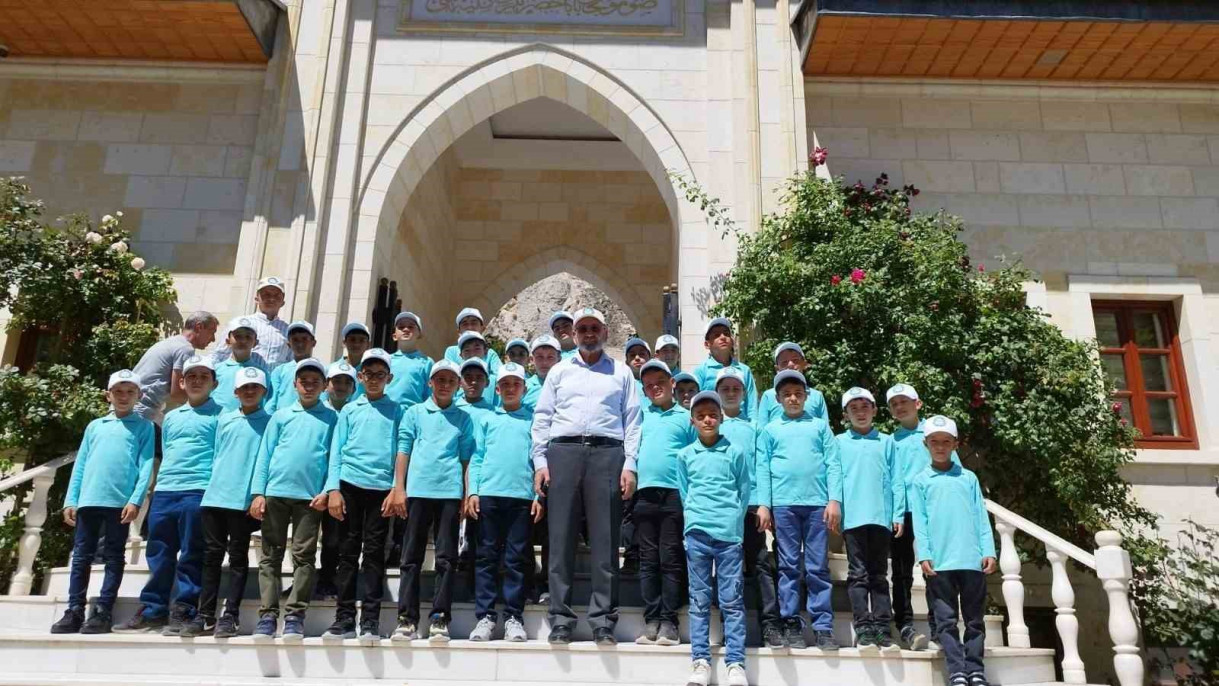 Darende ilçesinde Hafız adayları dualarla eğitime başladı