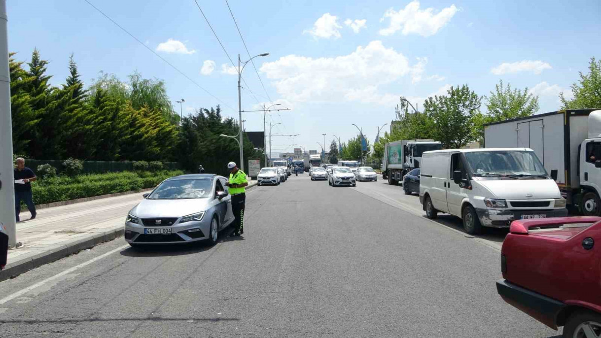 Malatya'da trafik denetimleri sürüyor