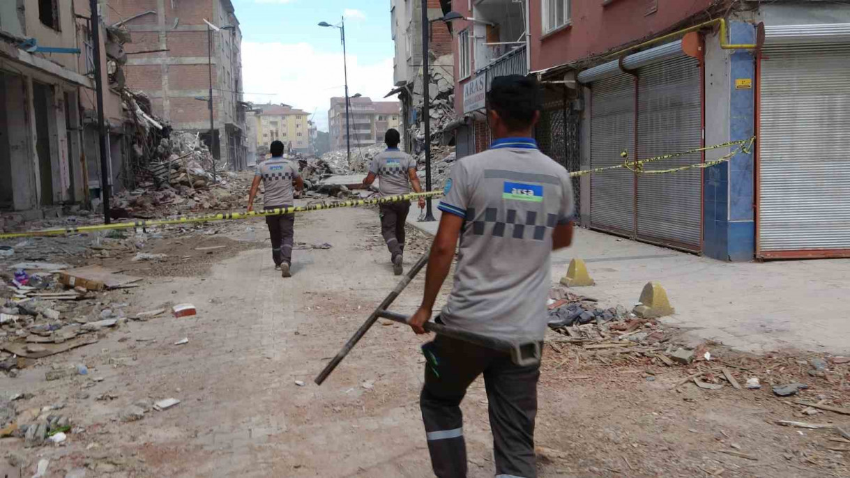 Malatya'da patlayan doğalgaz borusu paniğe neden oldu