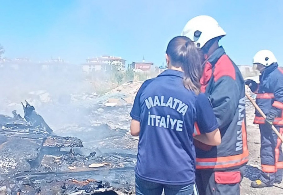 Malatya itfaiyesinden stajyer öğrencilere uygulamalı eğitim