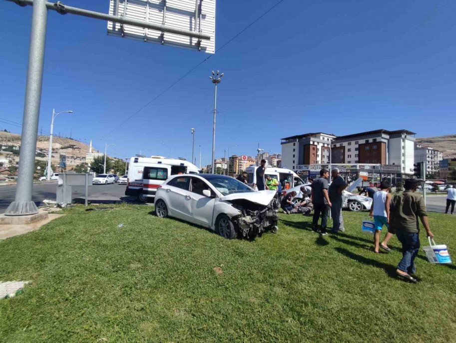 Malatya'da zincirleme kaza: 6 yaralı