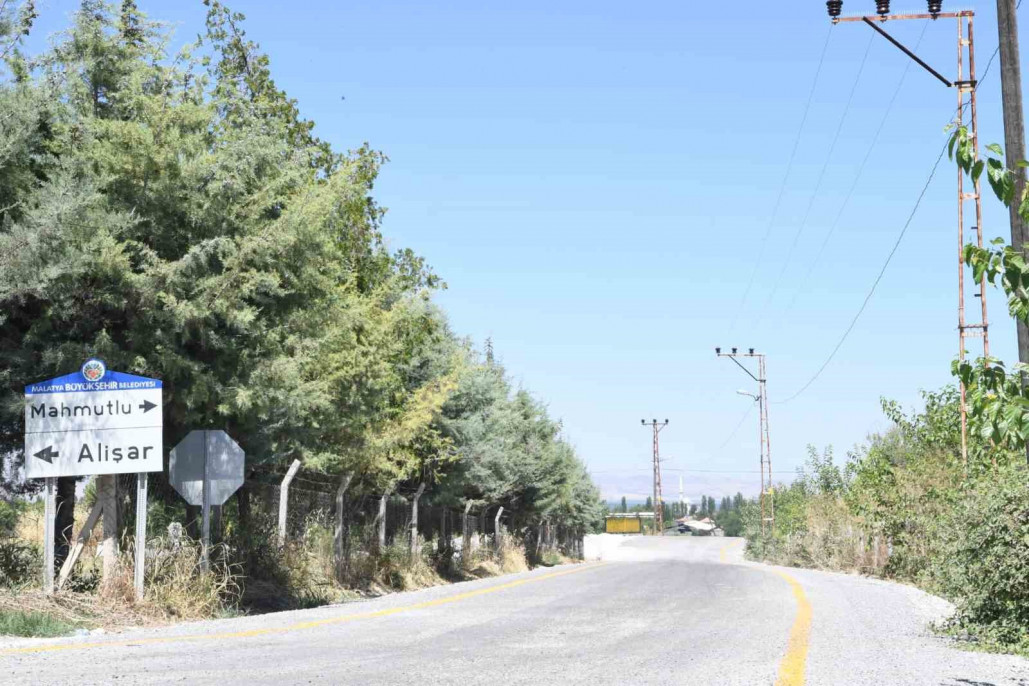 Alişar, Kemerköprü ve Serintepe'ye, yol ve su müjdesi