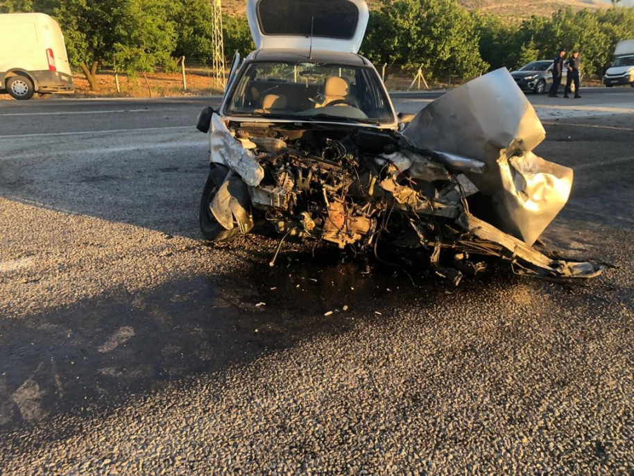 Malatya'da feci kaza: 1 ölü, 5 yaralı