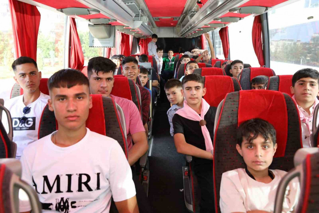 Battalgazi'de depremzede öğrencilere izcilik kampı