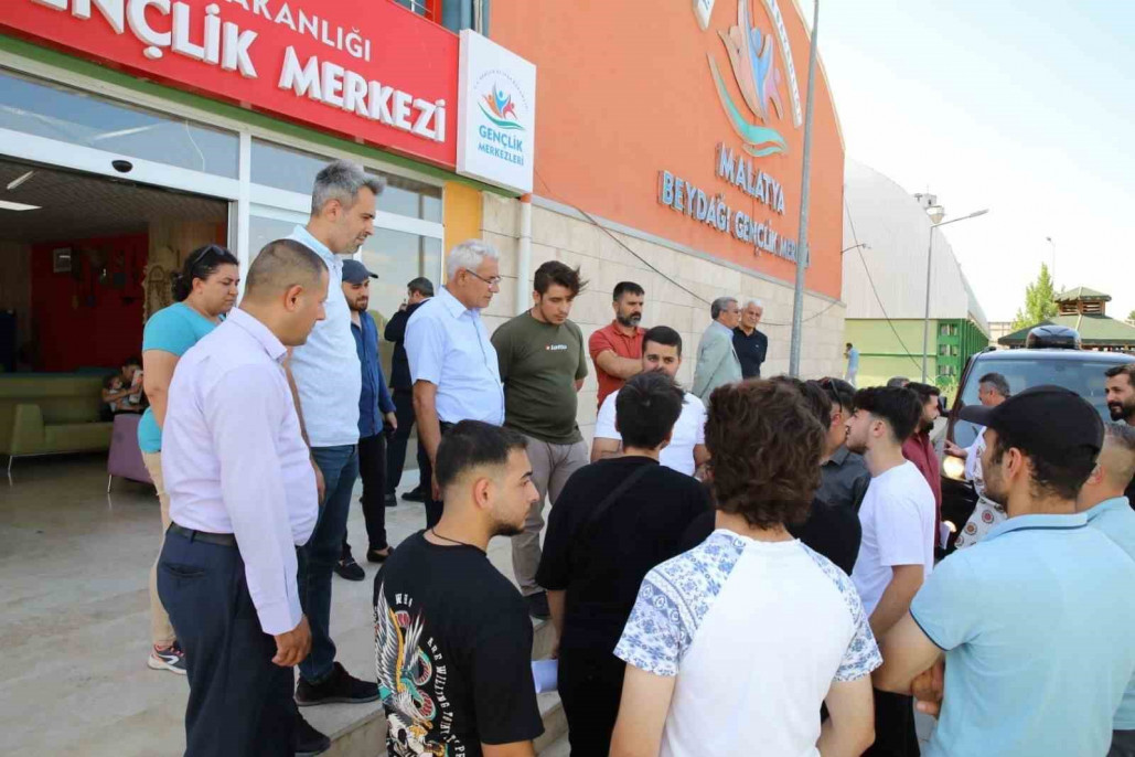 Battalgazi'de öğrenciler, Çanakkale'ye uğurlandı