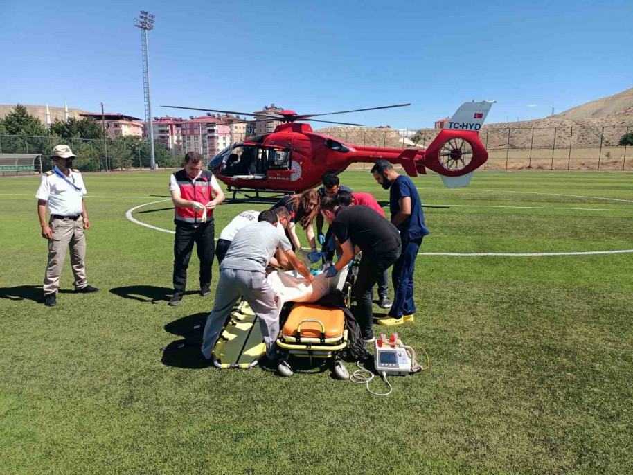 Astım hastasının yardımına hava ambulansı yetişti