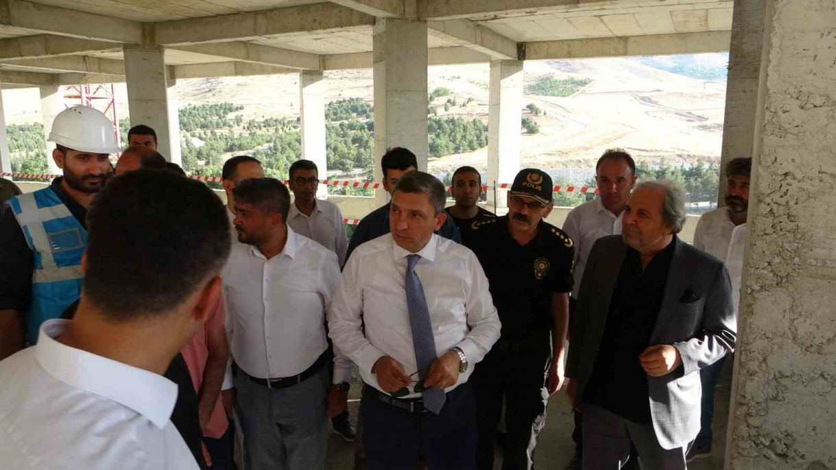 Deprem bölgesi Malatya'da kamu yatırımları hızla ilerliyor