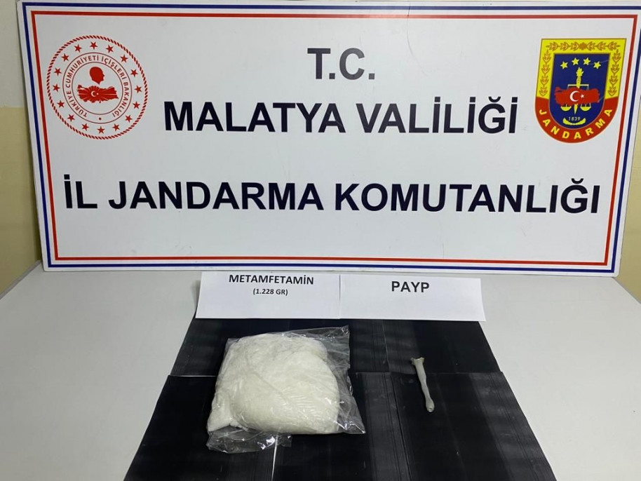 Malatya jandarmasından uyuşturucu ve kaçakçılığa geçit yok