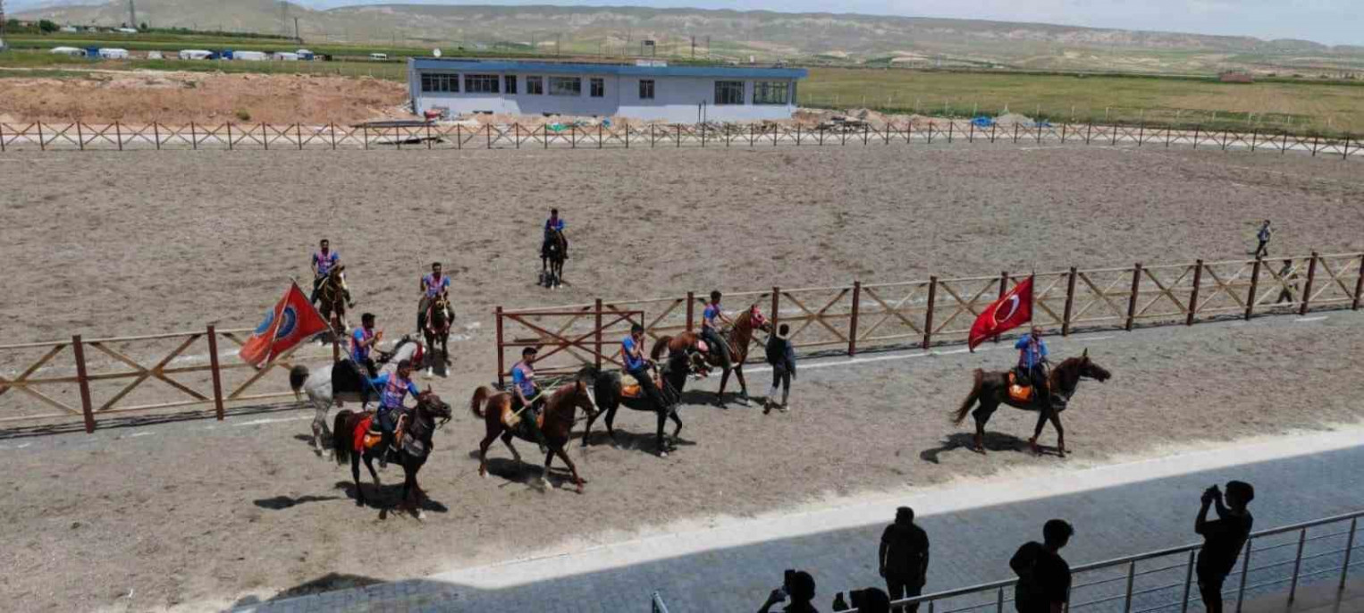 Yazıhan cirit ekibi, Malatya'yı temsil edecek