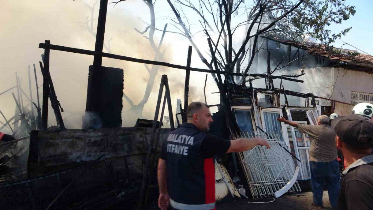 Malatya'da korkutan yangın