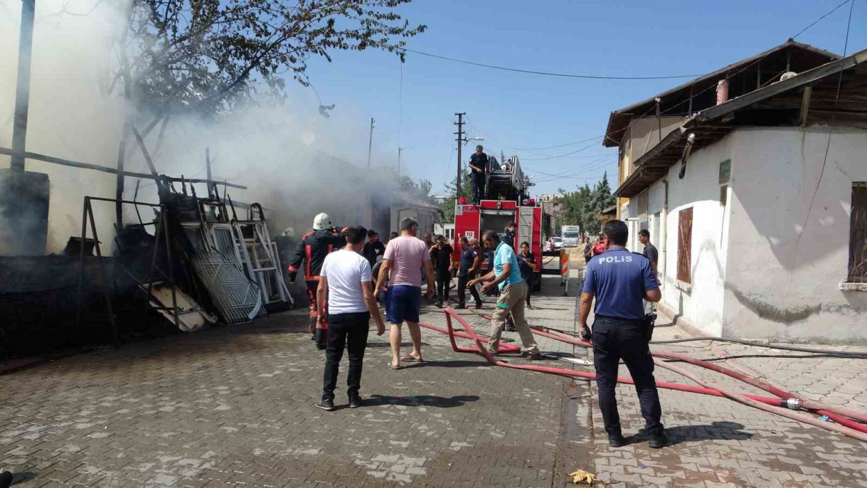 Malatya'da korkutan yangın