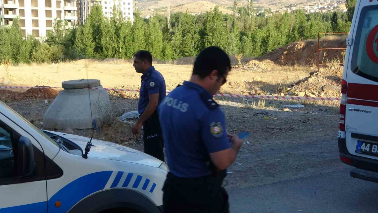 Kayıp diş hekimi yol kenarında ölü bulundu