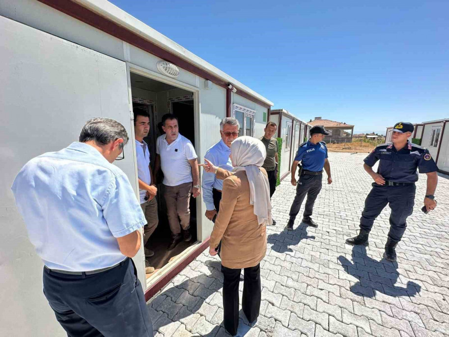 Yazıhan'da geçici konteyner kent tamamlandı