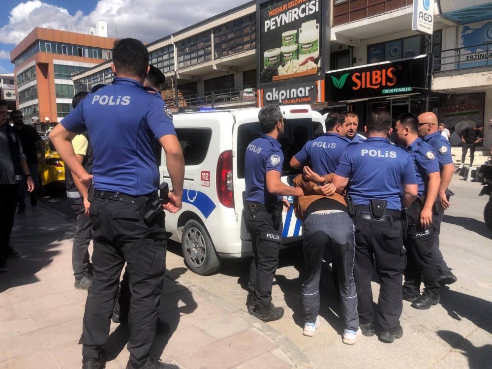 Erzincan’da Polislere Direnen 2 Şahıs Orantılı Güç Kullanılarak Gözaltına Alındı