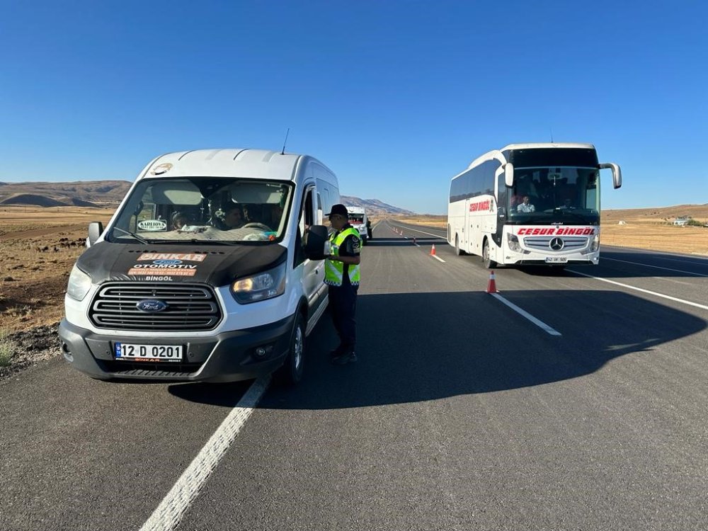 Karlıova’da Okul Servislerine Yönelik Denetim Yapıldı