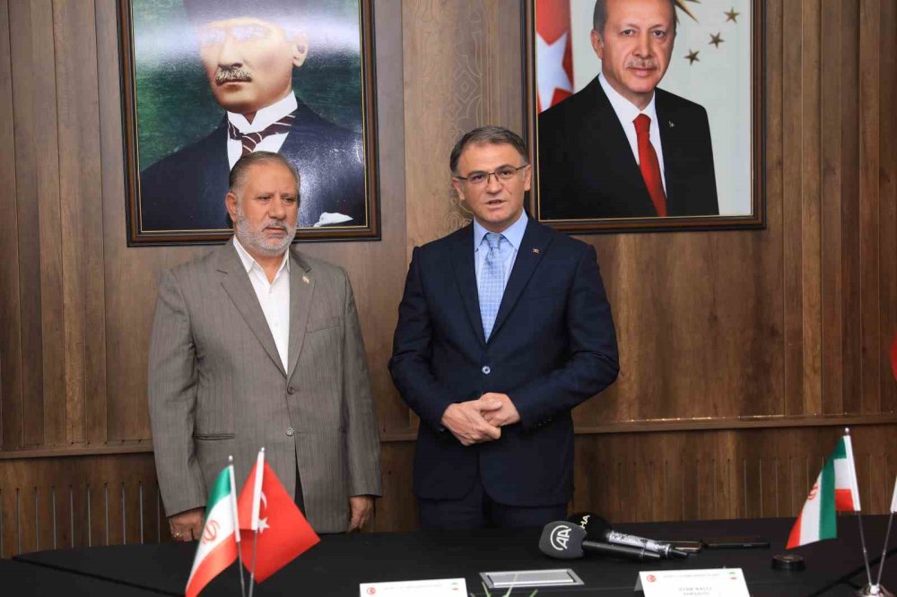 Türkiye İle İran Birlikte Güvenlik Mutabakatı İmzaladı