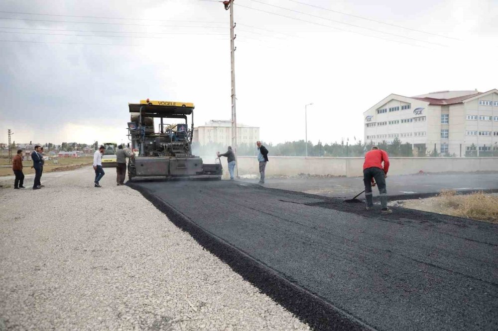 Kars Belediyesi Yol Çalışmalarına Hız Kattı