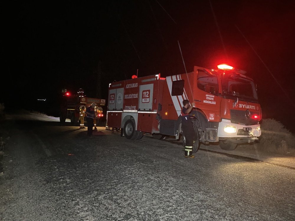 Otluk Alanda Meydana Gelen Yangın Bahçeye Sıçradı