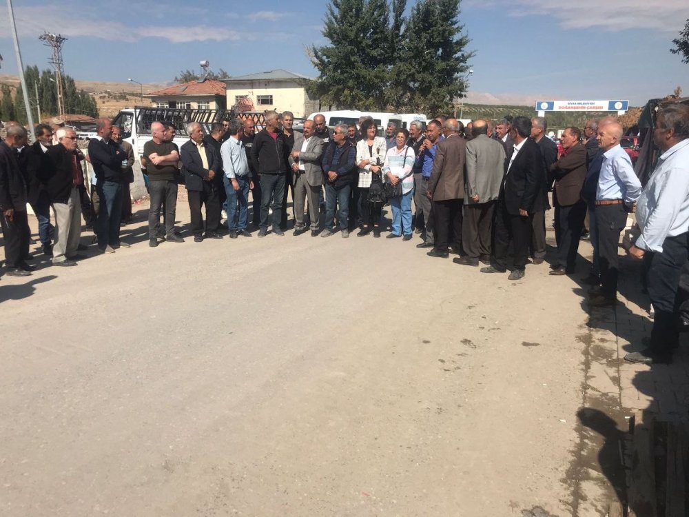 Doğanşehirliler Yeni Kaymakamlığın Yerine Tepki