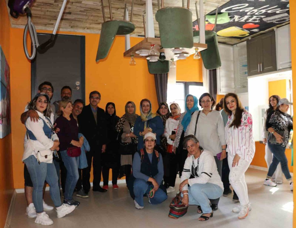 İranlılar Ters Evi Çok Beğendi