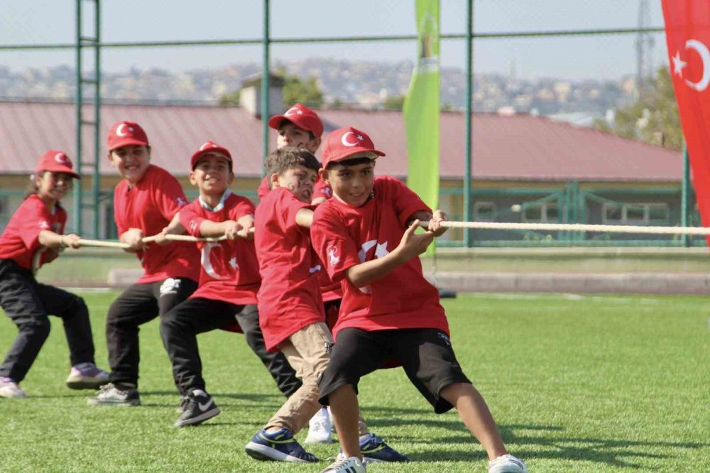 Öğretmenler Öğretti Ve Eşlik Etti