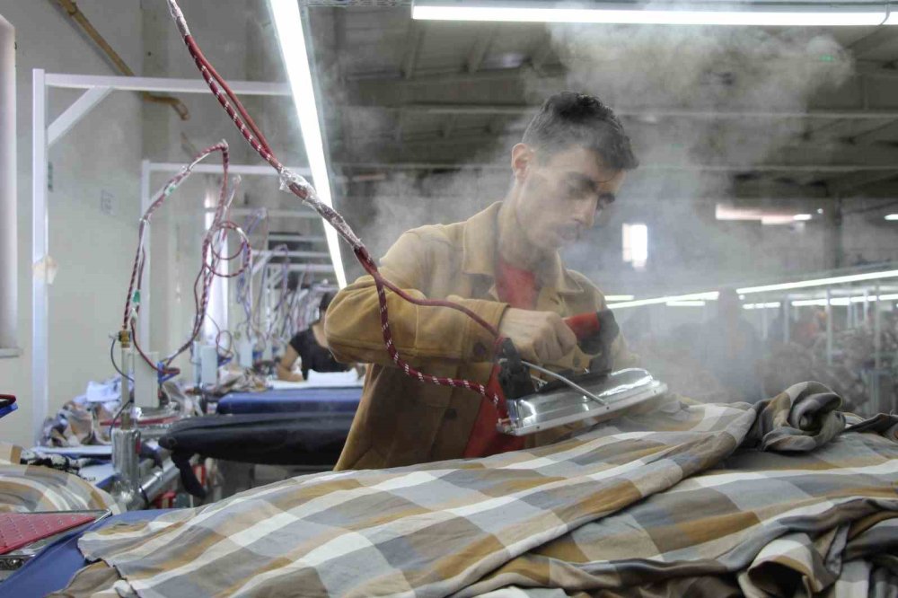 Bingöl’deki Tekstil Fabrikaları Tamamlandığında Bin 400 Kişiye Ekmek Olacak