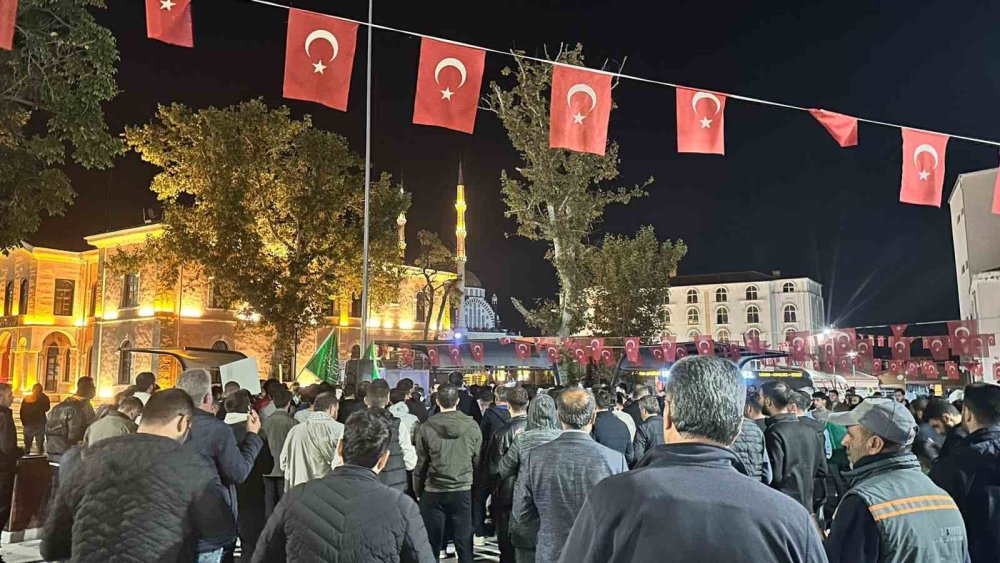 Elazığ’da Filistin İçin Eller Semada