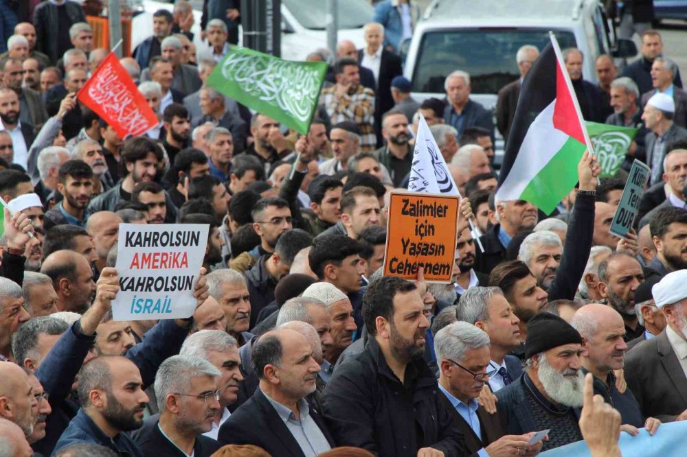 Bingöl Filistin’e Destek Yürüyüşü Gerçekleştirdi