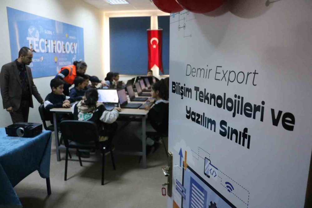 Demir Export’tan Eğitime Destek